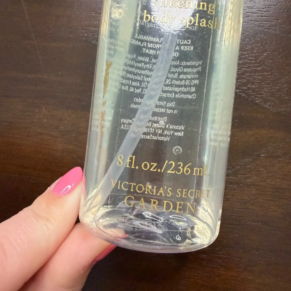 Victoria's Secret Garden Romantic Wish Silkening Body Splash